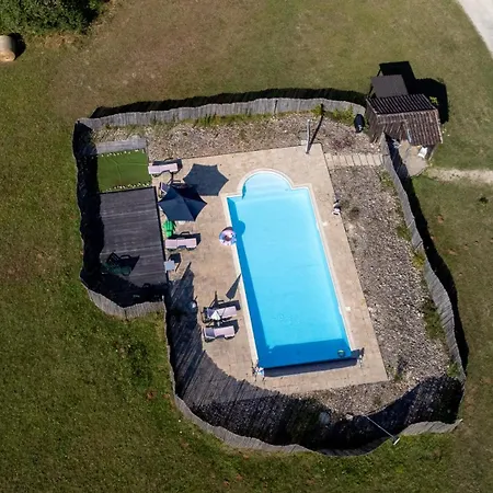 بيت للعطل Domaine Du Raysse *