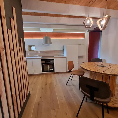 Domaine Du Raysse بيت للعطل *